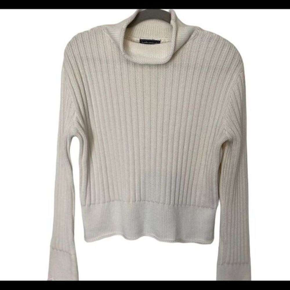 #132 TAKEOUT cream cable knit cropped sweater